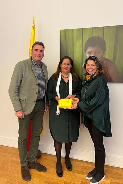 Dr. Burkhardt Sonnenstuhl (Bio-Brotbox), Yadir Salazar-Mejia (Botschafterin der Republik Kolumbien in Deutschland), Lina-Maria Duque Ossman.