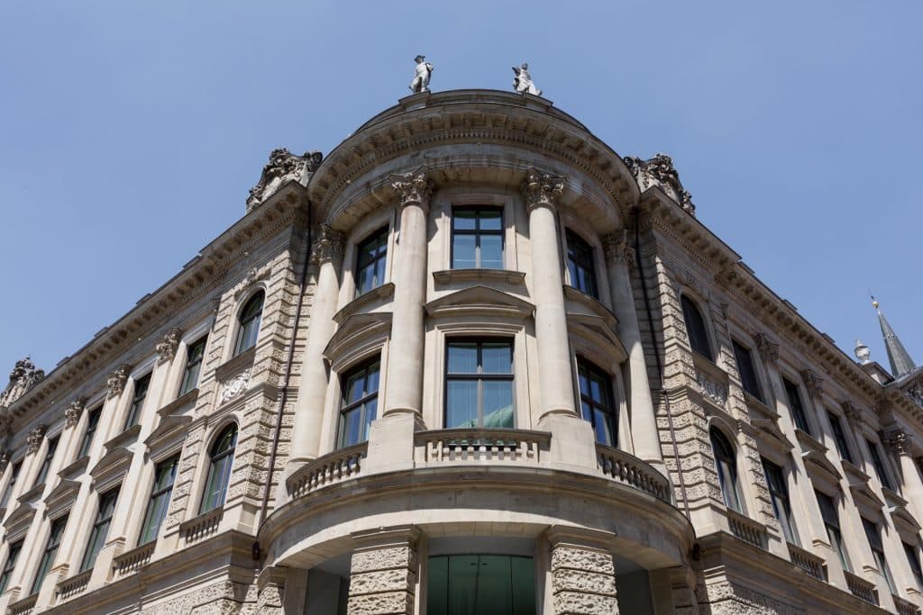 Gebaeude der Bayerischen Staatsbank in Muenchen