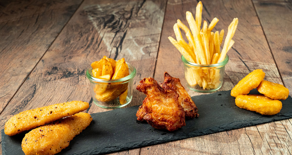 Fingerfood wie Chicken Wings oder Chicken Nuggets hält Foodworks für die Gastronomie bereit.