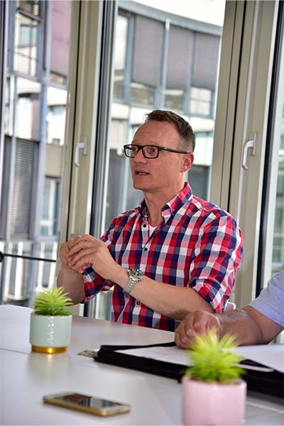 Rupert Schmidt, geschäftsführender Gesellschafter von Gusto Bavaregio, war Teilnehmer des Digi-Round-Tables rund um die Digitalisierung und Vernetzung der Hospitality-Branche.