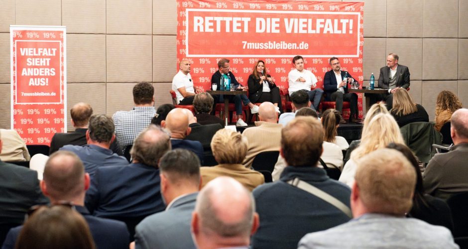 In Mainz fiel der Startschuss für die Kampagne „Rettet die Vielfalt“ für die Beibehaltung der 7 % Mehrwertsteuer durch „Vereint für die Gastro“.