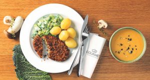 Pflanzenpower bei GMS Gourmet, z. B. in Form eines Bio-Veggie-Pilzburgers