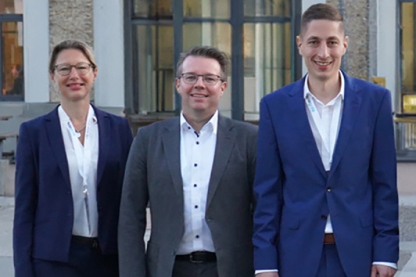 Ute Panzer, Managerin Market und Growth, Beda Intlekofer, Area Manager Schweiz, und Johannes Reichenberger, CEO von Ventopay (v.l.)