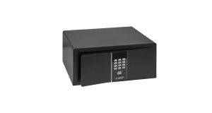 Der Zimmersafe HS 480-10 von Hartmann Tresore bietet durch die innenliegende Steckdose die Möglichkeit, den Laptop im Safe aufzuladen.
