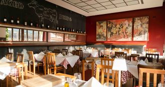 Die Ganymed Brasserie und das Brechts Steakhaus in Berlin stellen sich mit einem kulinarischen Sharingkonzept gegen die allgemeinen Preiserhöhungen, die die Branche aufgrund der Mehrwertsteuererhöhung verarbeiten muss.