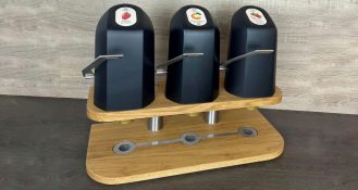 Mit dem Dispenser von Göken Dispenser zapfen Gäste Konfitüre, Honig und Nuss-Nougat auch in Bio-Qualität direkt am Frühstücksbuffet.