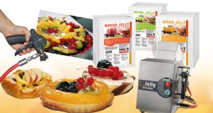 Obstkuchen erfreuen sich das ganze Jahr über großer Beliebtheit. Entscheidend für die Qualität ist Boyens Backservice zufolge auch der dafür verwendete Tortenguss.