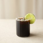 Rezeptbild zum Iced Lime Coffee – ein alkoholfreier Eiskaffee nach einem Rezept von Alois Dallmayr.
