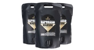 Den Dallmayr Espresso Martini gibt es jetzt in einer praktischen 3L Pre-Mix Pouch.