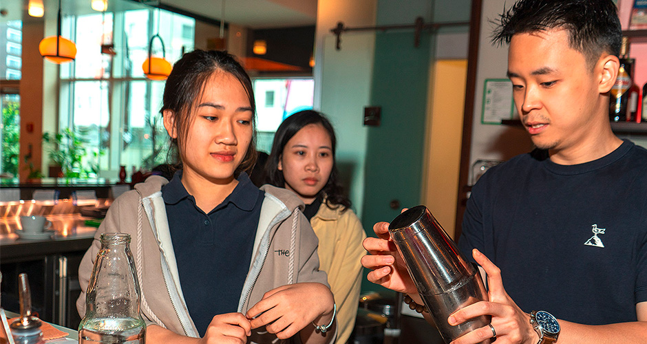 Die Lieblings-Akademie ist eine Ausbildungseinrichtung, mit der Chi Trung Khuu der negativen Entwicklung im Bereich der gastronomischen Ausbildung nachhaltig entgegenwirken will.