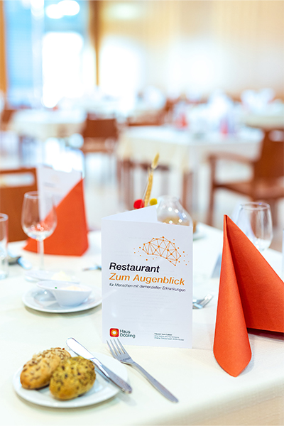 Szene aus dem Demenzrestaurant Zum Augenblick der Häuser zum Leben – KWP, dessen Projektteam als GV-Team des Jahres 2024 nominiert ist.