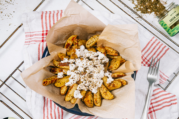 Gewürze können vegetarische Gerichte auch schlicht als Topping abrunden, wie hier Green Umami von SoulSpice.