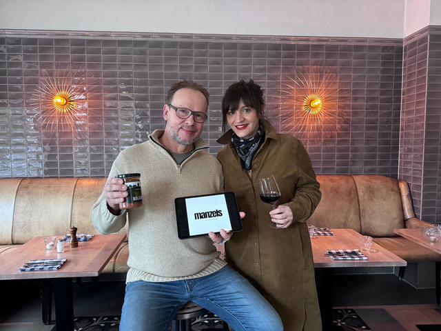 Das Restaurant Schuback am Park schließt Mitte März. Ab April eröffnet das Ehepaar Manzel mit 'Manzels – Guten Tag & Abend' eine moderne Ganztagesbar mit vielseitigem Speisenangebot.