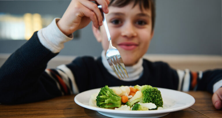 Zum Tag der Erde erinnert BioBitte daran, dass die öffentliche Gemeinschaftsverpflegung kann ein entscheidender Treiber für eine nachhaltige Ernährung sein kann.
