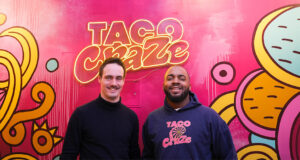 Quency de Leon Roa und Niclas Janus bringen mit TacoCraze mexikanisches Streetfood, Unternehmergeist und Tech-Denken zusammen. Ein Gespräch über Mut, Mindset – und die Kraft guter Tacos.
