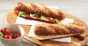 Welche Croissants eignen sich als Sandwich? Im Interview erklärt ein Experte von Wolf ButterBack, welche Teiglinge sich gut eignen – inklusive Tipps.