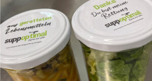 Das Team von Supp_optimal produziert Essen aus geretteten Lebensmitteln und gibt diese kostenfrei an bedürftige ab.