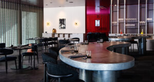 Mit dem Atama verwirklicht Martin Stopp seine Vision von Fine Dining: Unterschiedliche Erlebnisbereiche, regionale Küche und moderne Architektur verschmelzen in St. Ingbert.