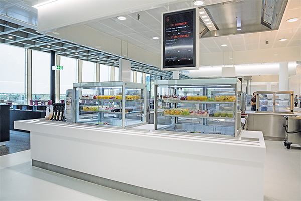 Die zentrale Kälteanlage der Mensa am Campus Garching arbeitet vollends mit dem natürlichen Kältemittel Kohlendioxid.