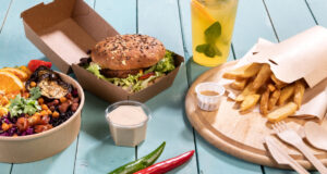 Als Alternative zu Kunststoffverpackungen bietet Green Box nachhaltige Einweg- und Mehrwegverpackungen an.