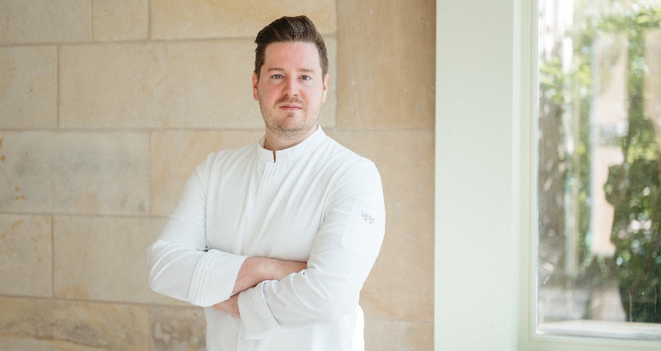 Spitzenkoch Niclas Nußbaumer übernimmt das neue Restaurant im The Florentin der Althoff Hotels – ein kulinarisches Konzept zwischen Handwerk, Vision und Gourmetkunst.