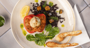Salomon FoodWorld setzt 2025 neue Akzente bei Schnitzel-, Hack- und Veggie-Produkten.
