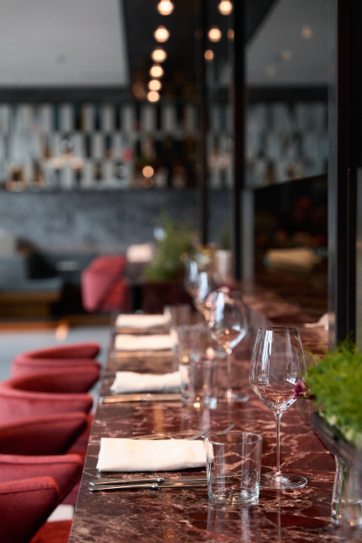 „Nice Dining“ als neue Kategorie für alle, die gutes Essen unkompliziert erleben möchten, gibt es ab sofort im Nice auf dem iCampus im Werksviertel.