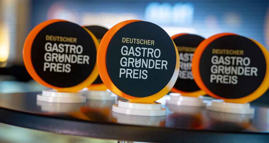 Der Deutsche Gastro-Gründerpreis 2026 zeichnet innovative Gastronomiekonzepte aus, die seit April 2024 gestartet sind oder bis Ende 2026 eröffnen.
