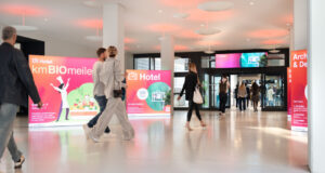 Vom 13. bis 16. Oktober 2025 findet die Hotel 2025 auf dem Gelände der Messe Bozen statt. Im Fokus der Fachmesse steht dabei nachhaltige Gastlichkeit.