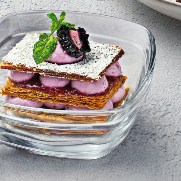 Rezept für Philadelphia-Brombeer-Cassis Millefeuille.