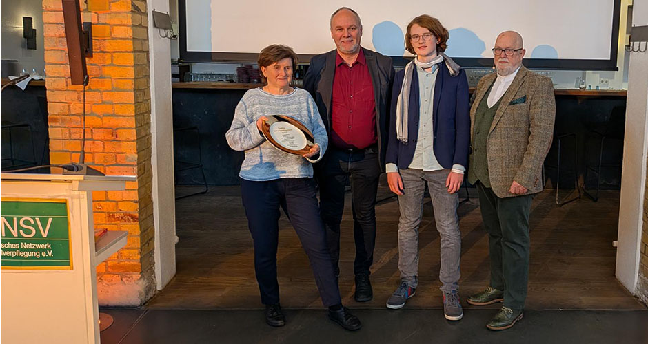 Die Preisträger des Goldenen Tellers 2025 mit Dr. Michael Polster vom DNSV