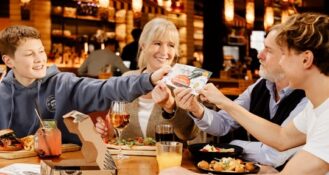 Digital Detox, also Essengehen ohne Handy, lautet das Motto bei Cafe del Sol im Januar.