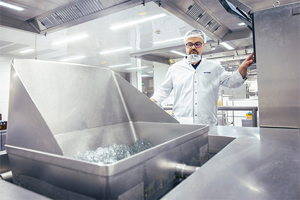 Der Dough.o.mat kann Pasta, Reis und Kartoffeln kochen und direkt herunterkühlen.