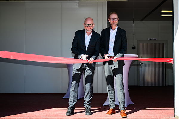 Eröffnung des F3 von Aramark durch Arnd Rune Thomas und Thorsten Hemmer.