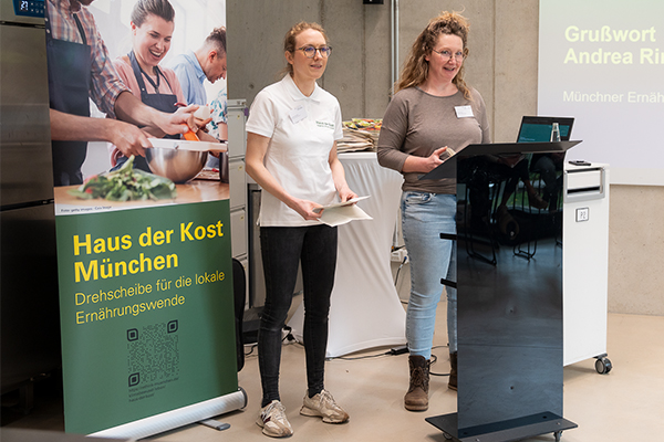Verena Schlegel und Andrea Ring vom Münchner Ernährungsrat