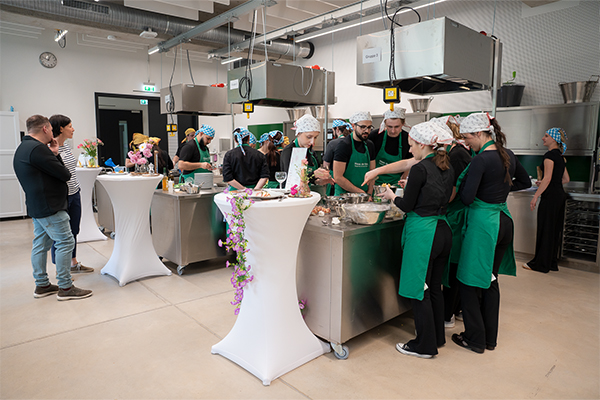 Fleißige Gruppenarbeit im Haus der Kost, dem Veranstaltungsort von Radikal Bio-regional